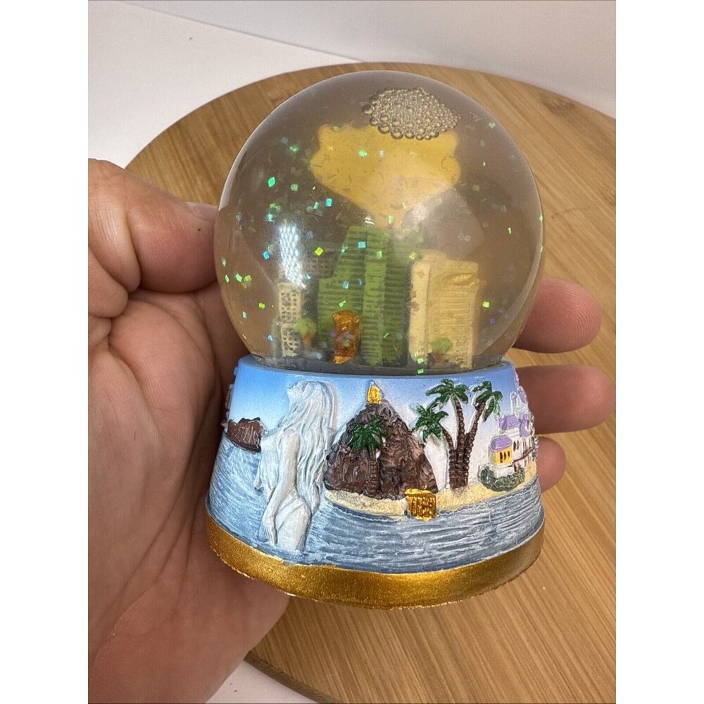 LAS VEGAS SNOW GLOBE ~ 3.25” ~ - Picture 10 of 12